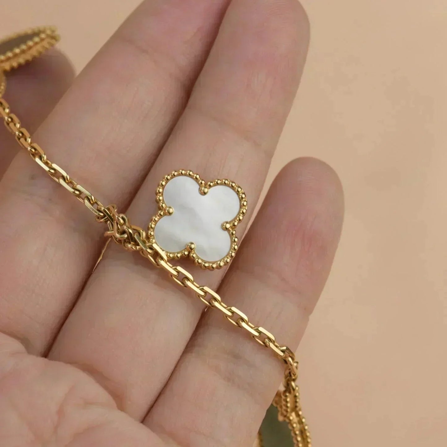 [Novalux]LUCKY NATURE MULTI-CHARM BRACELET