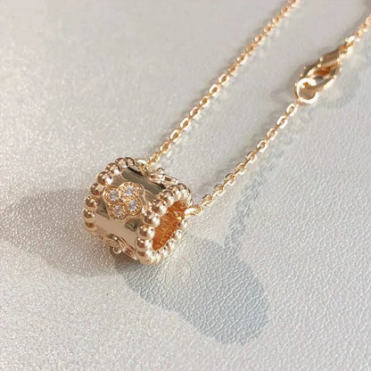 [Novalux]KALEIDOSCOPE PENDANT NECKLACE