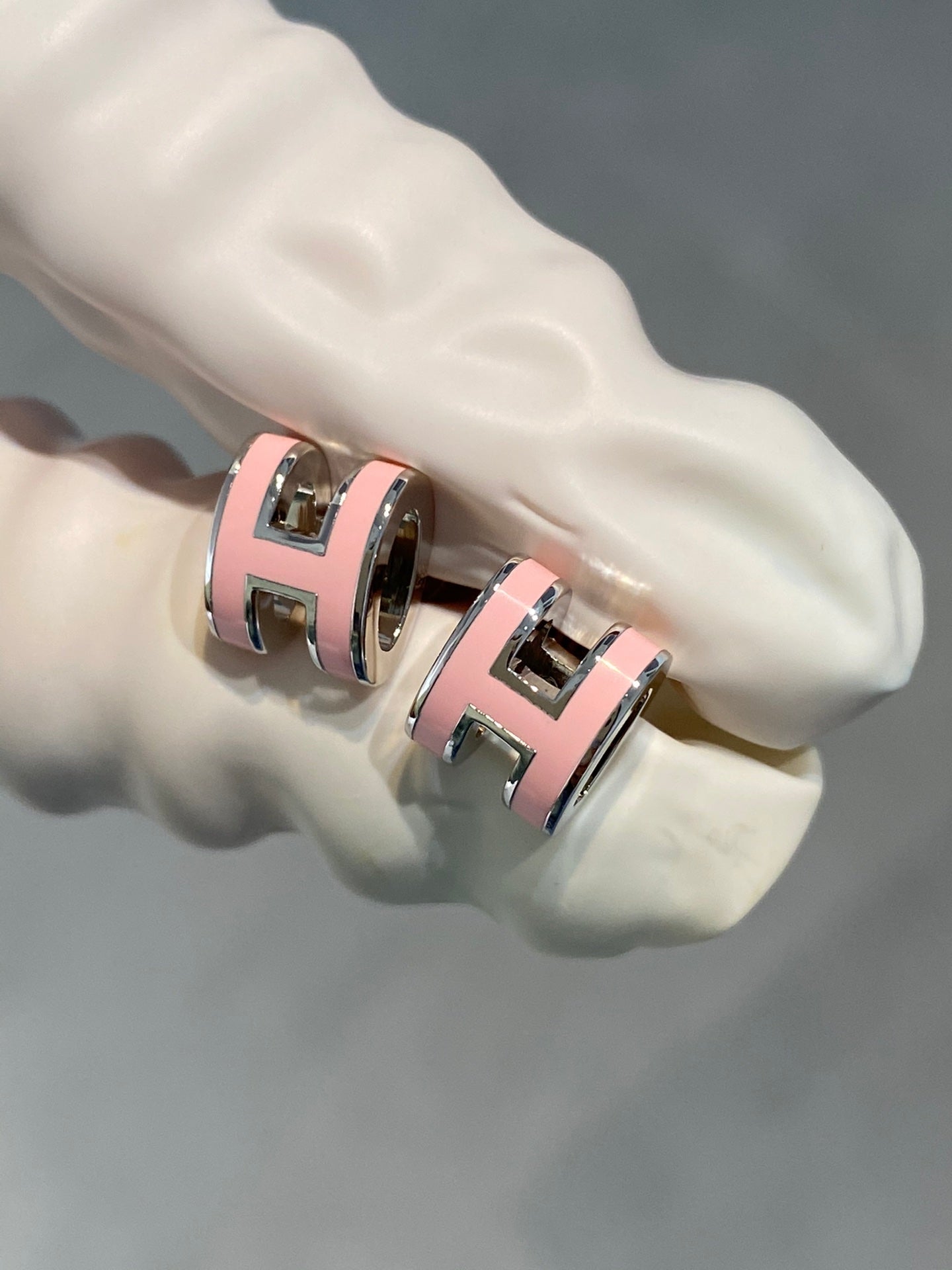 [Novalux]MINI POP H SILVER EARRINGS PINK