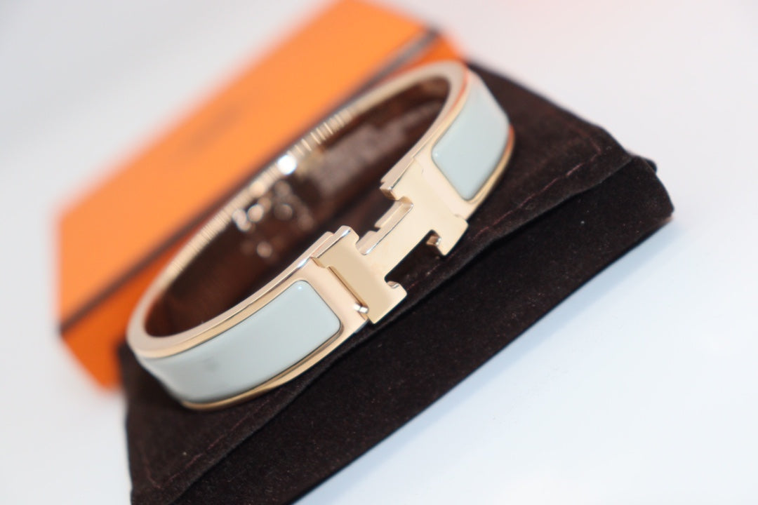 [Novalux]H LIGHT BLUE BRACELET