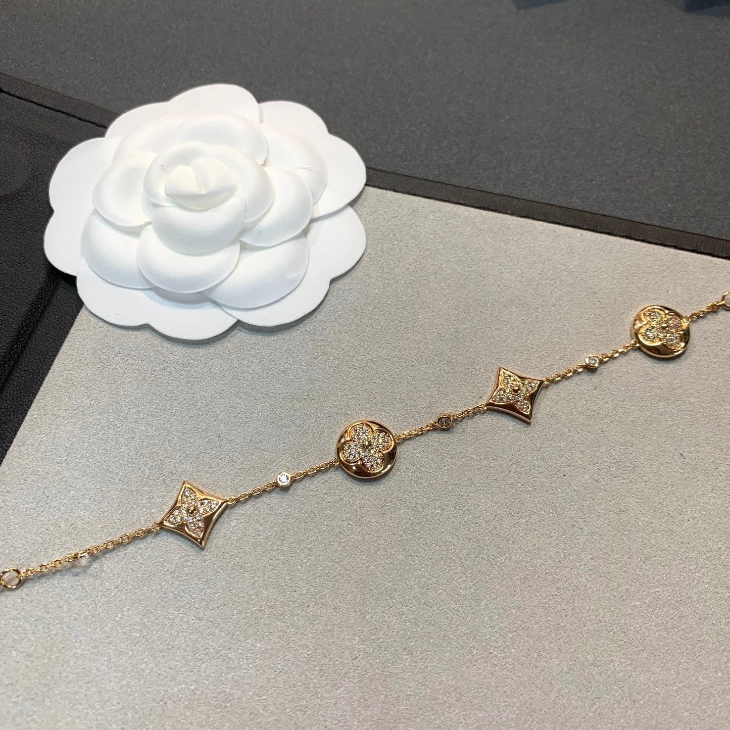 [Novalux]STAR AND SUN 4 MOTIFS GOLD DIAMONDS BRACELET