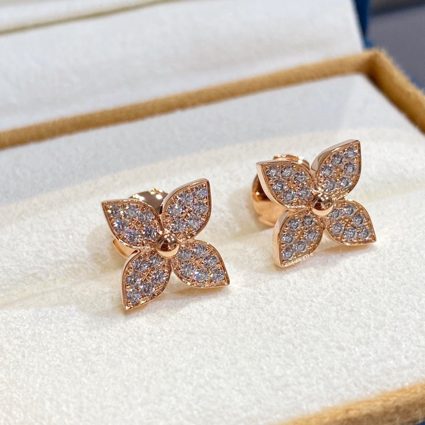 [Novalux]STAR DIAMOND EARRINGS