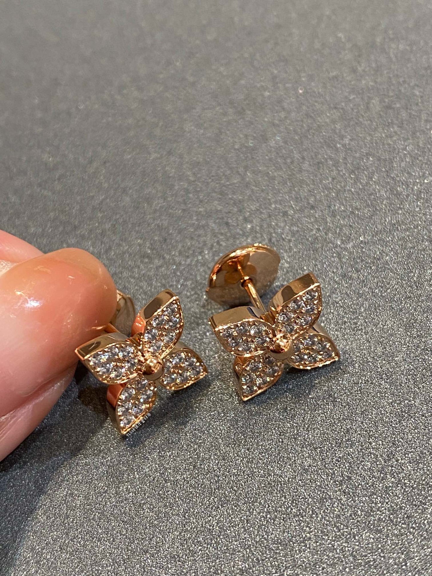 [Novalux]STAR DIAMOND EARRINGS