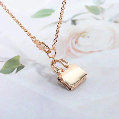 [Novalux]AMULETTE PEDANT ROSE GOLD NECKLACE