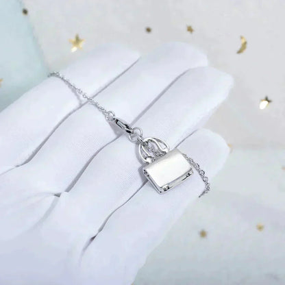 [Novalux]AMULETTE PEDANT SILVER NECKLACE