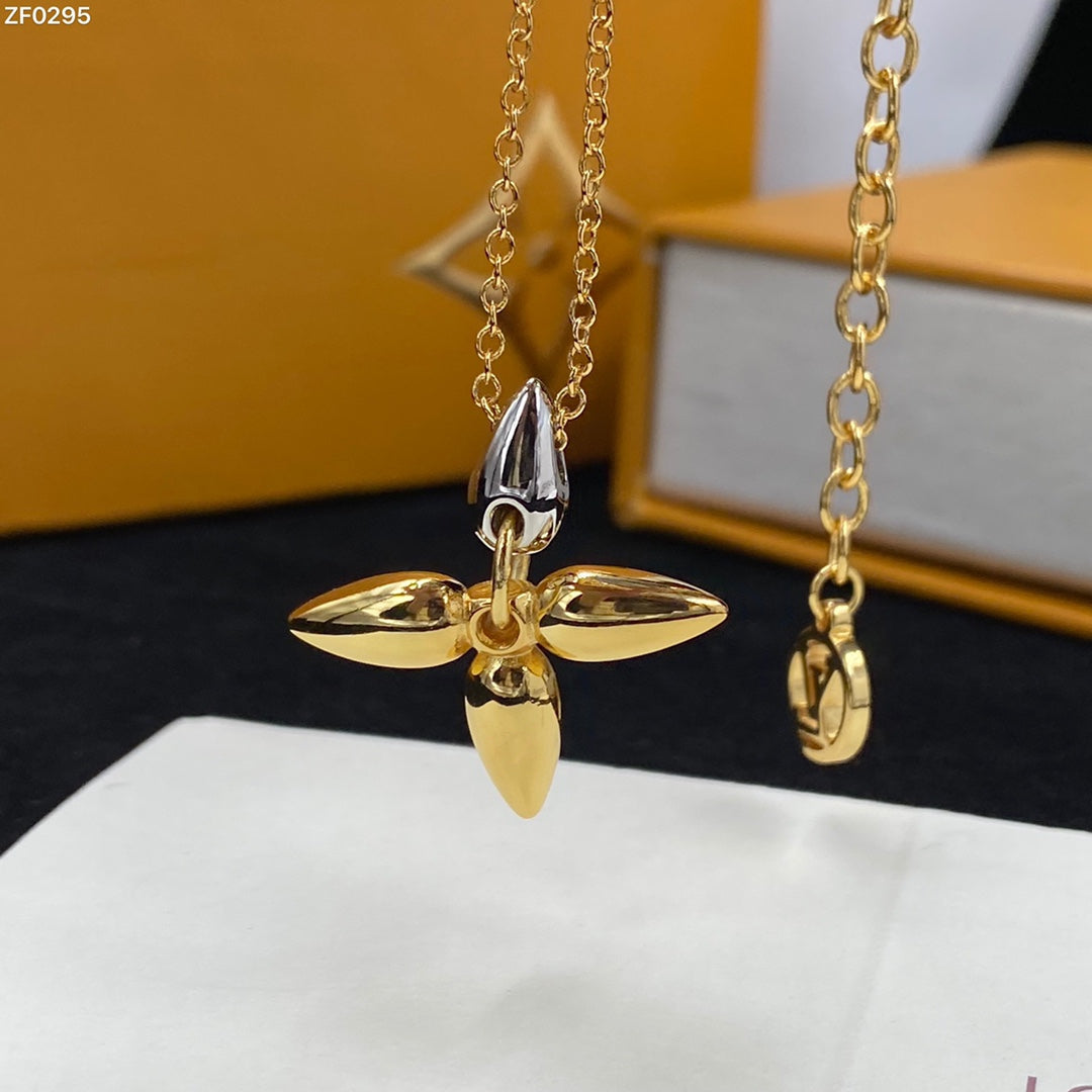 [Novalux]LOUISETTE PEDANT GOLD NECKLACE