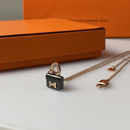 [Novalux]CONSTANCE BLACK PEDANT ROSE GOLD NECKLACE