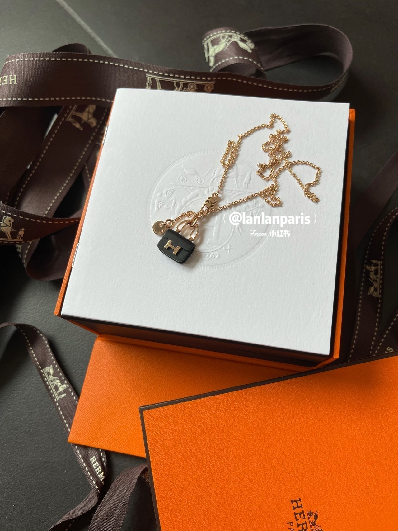 [Novalux]CONSTANCE BLACK PEDANT ROSE GOLD NECKLACE