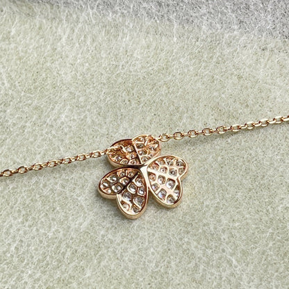 [Novalux]PAVÉ DIAMOND FLOWER CHARM NECKLACE