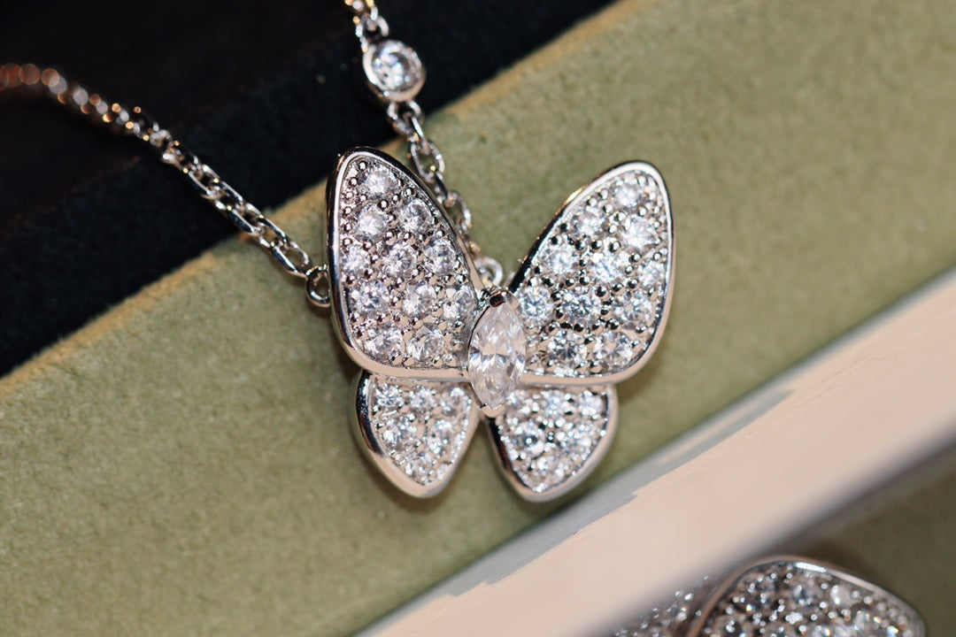 [Novalux]BUTTERFLY DIAMOND CHARM NECKLACE
