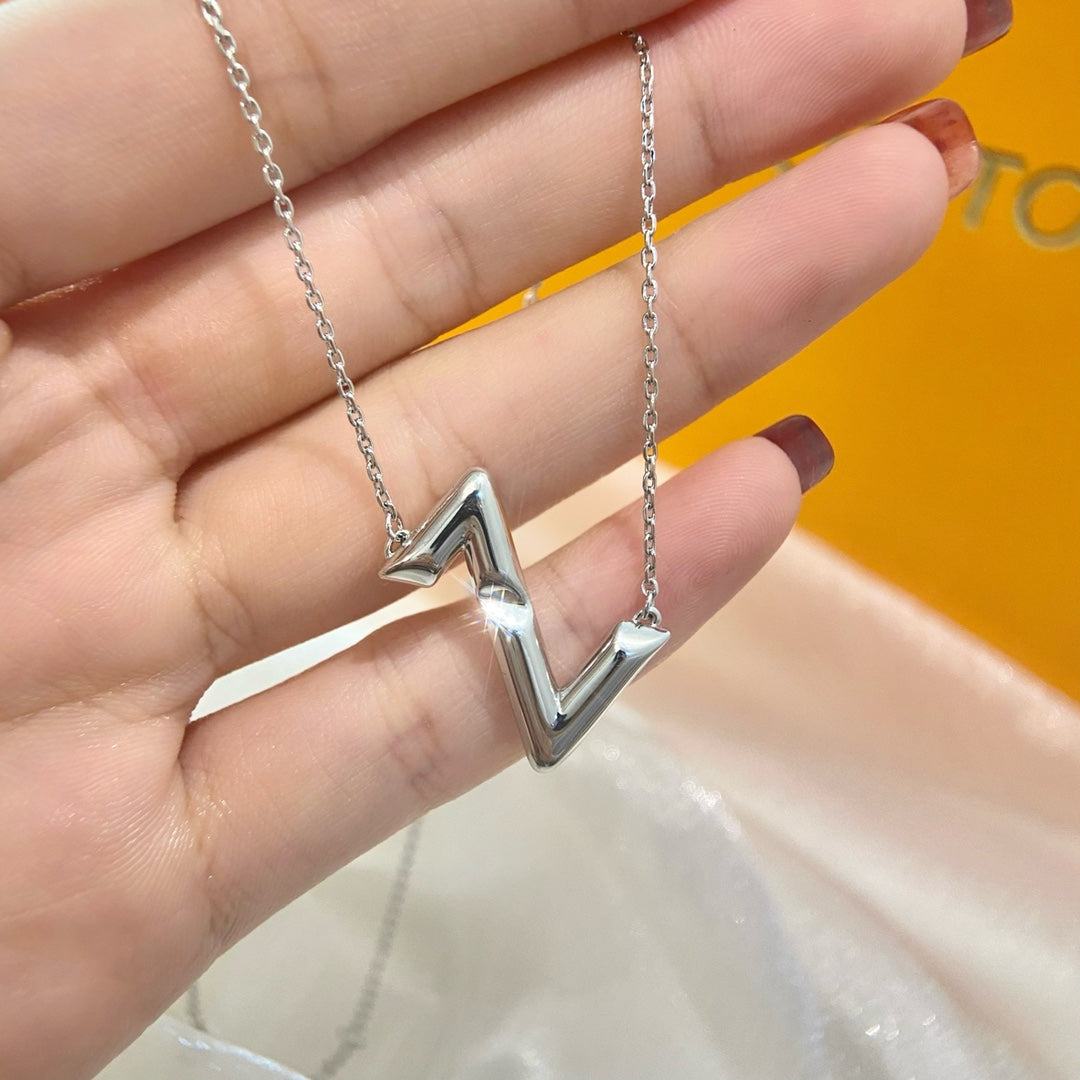 [Novalux]VOLTE UPSIDE DOWN NECKLACE