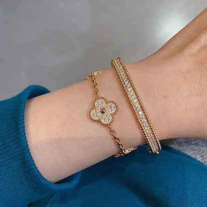 [Novalux]LUCKY CLOVER 5-MOTIF BRACELET - FULL-DIAMOND