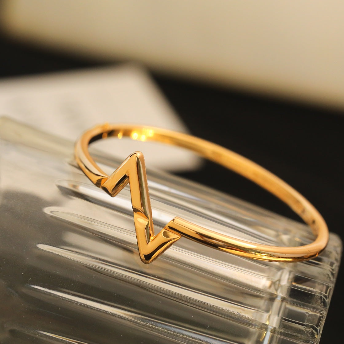 [Novalux]VOLTE UPSITE DOWN BRACELET