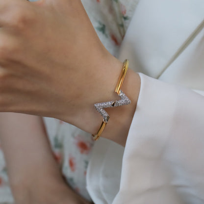 [Novalux]VOLTE UPSITE DOWN GOLD DIAMOND BRACELET