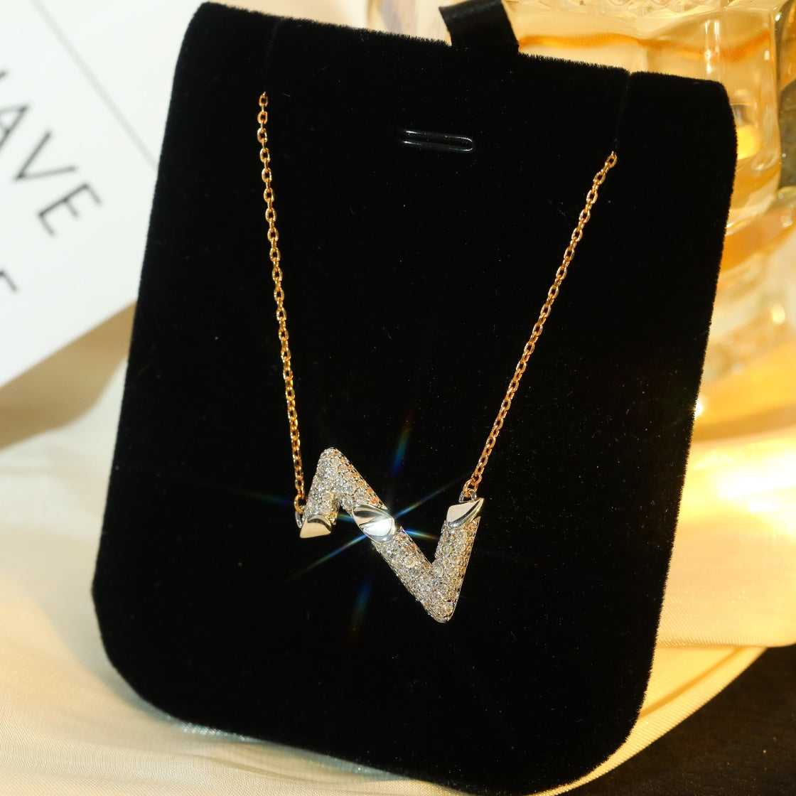 [Novalux]VOLT SILVER DIAMOND PEDANT NECKLACE