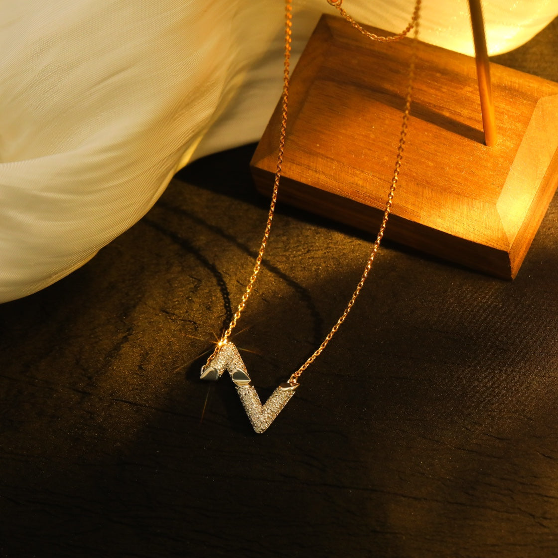 [Novalux]VOLT SILVER DIAMOND PEDANT NECKLACE