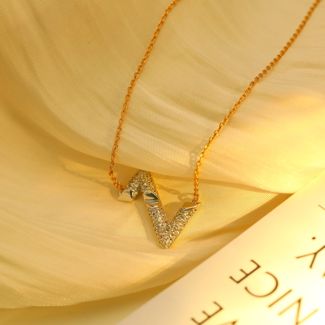 [Novalux]VOLT SILVER DIAMOND PEDANT NECKLACE
