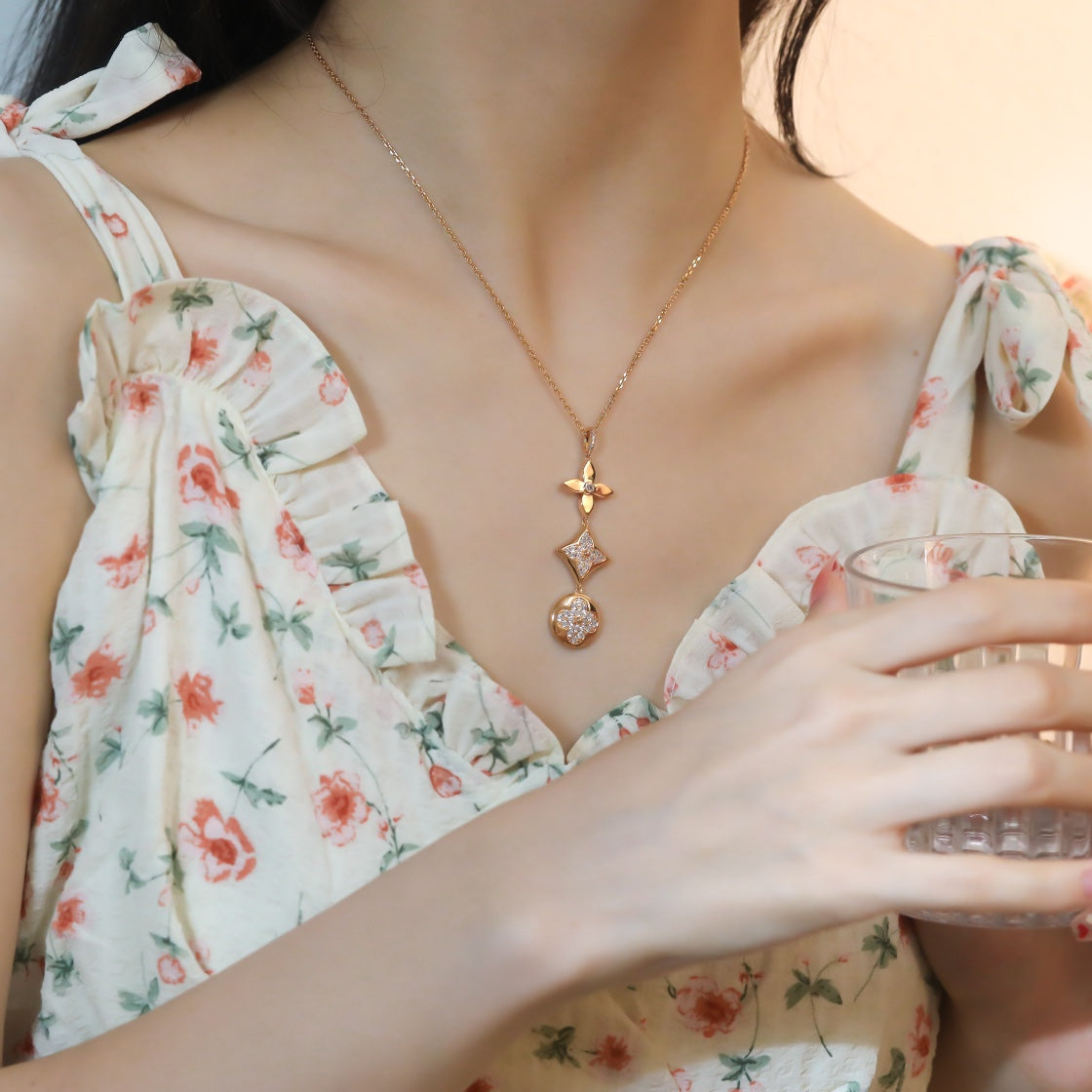 [Novalux]STAR AND SUN DIAMOND ROSE GOLD NECKLACE