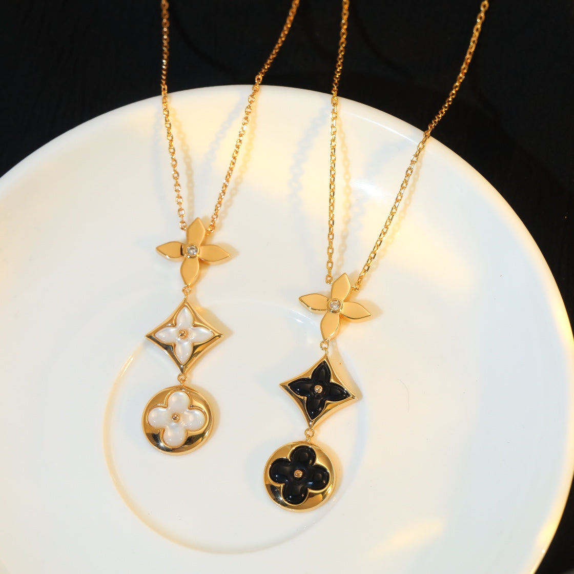 [Novalux]STAR AND SUN ONYX ROSE GOLD NECKLACE