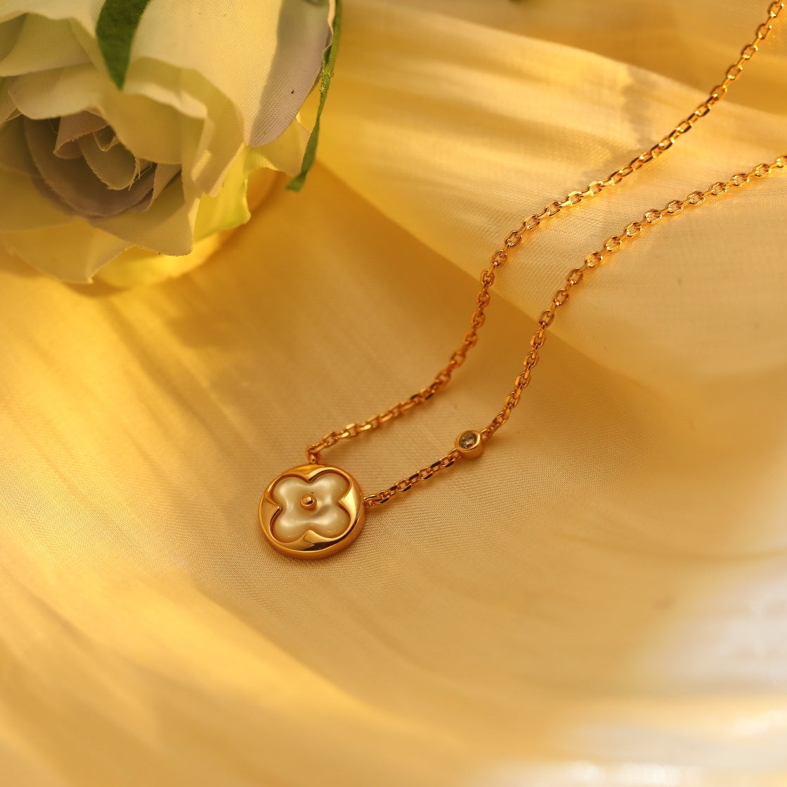 [Novalux]SUN PEDANT ROSE GOLD 1 DIAMOND NECKLACE