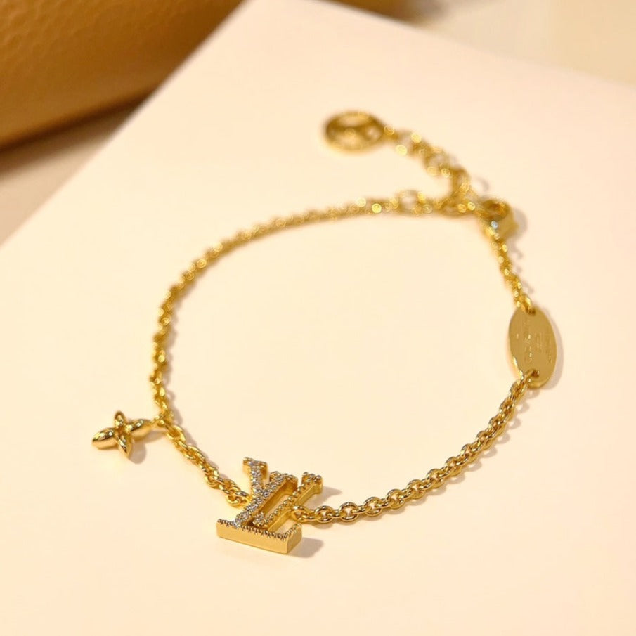 [Novalux]LOGO STAR MOTIF GOLD BRACELET