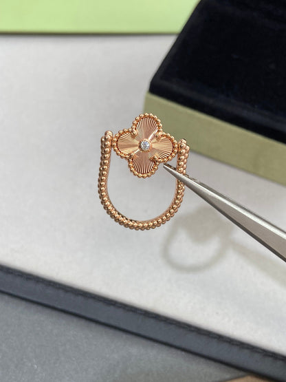 [Novalux]LUCKY CLOVER ROSE GOLD REVERSIBLE RING
