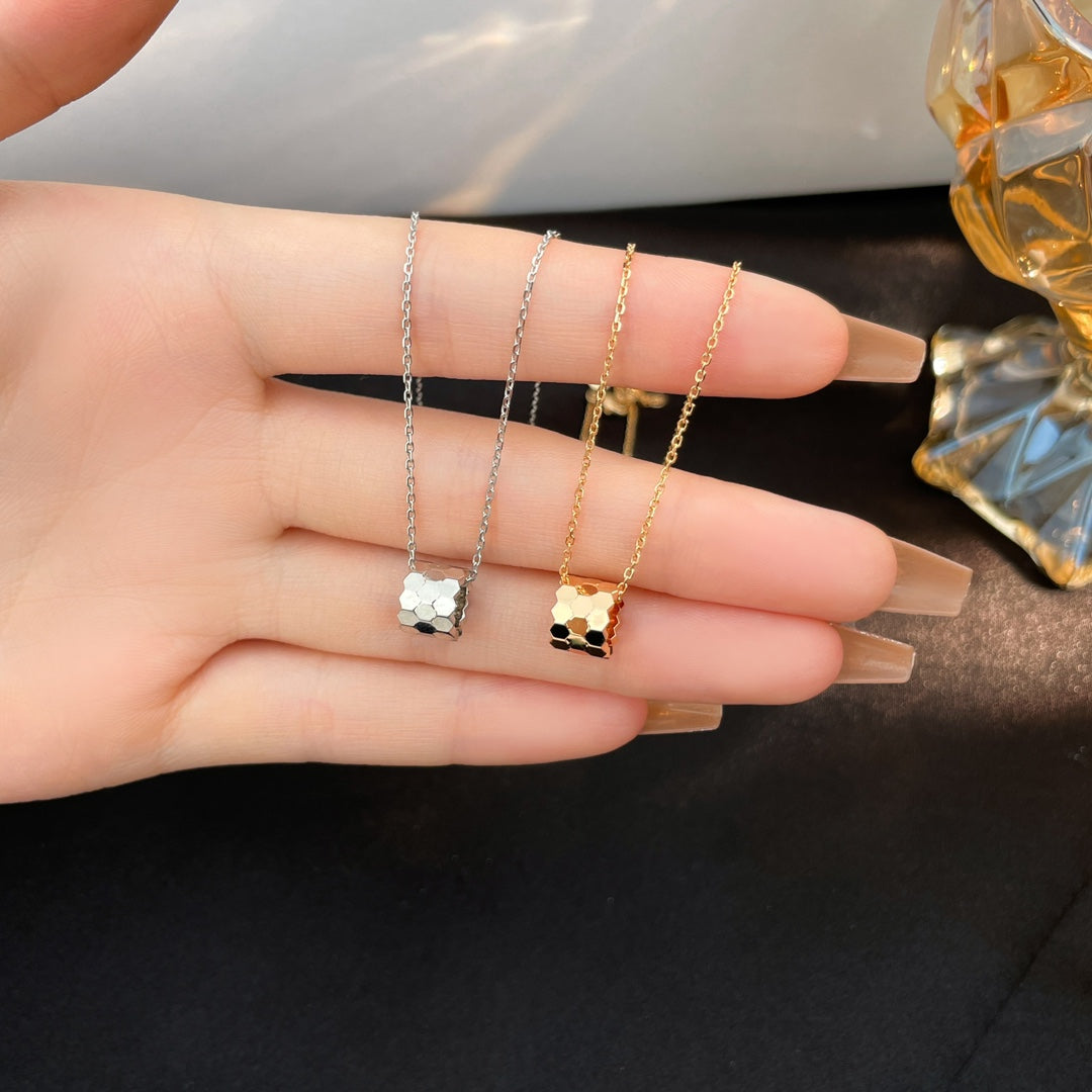 [Novalux]BEE MINI NECKLACE
