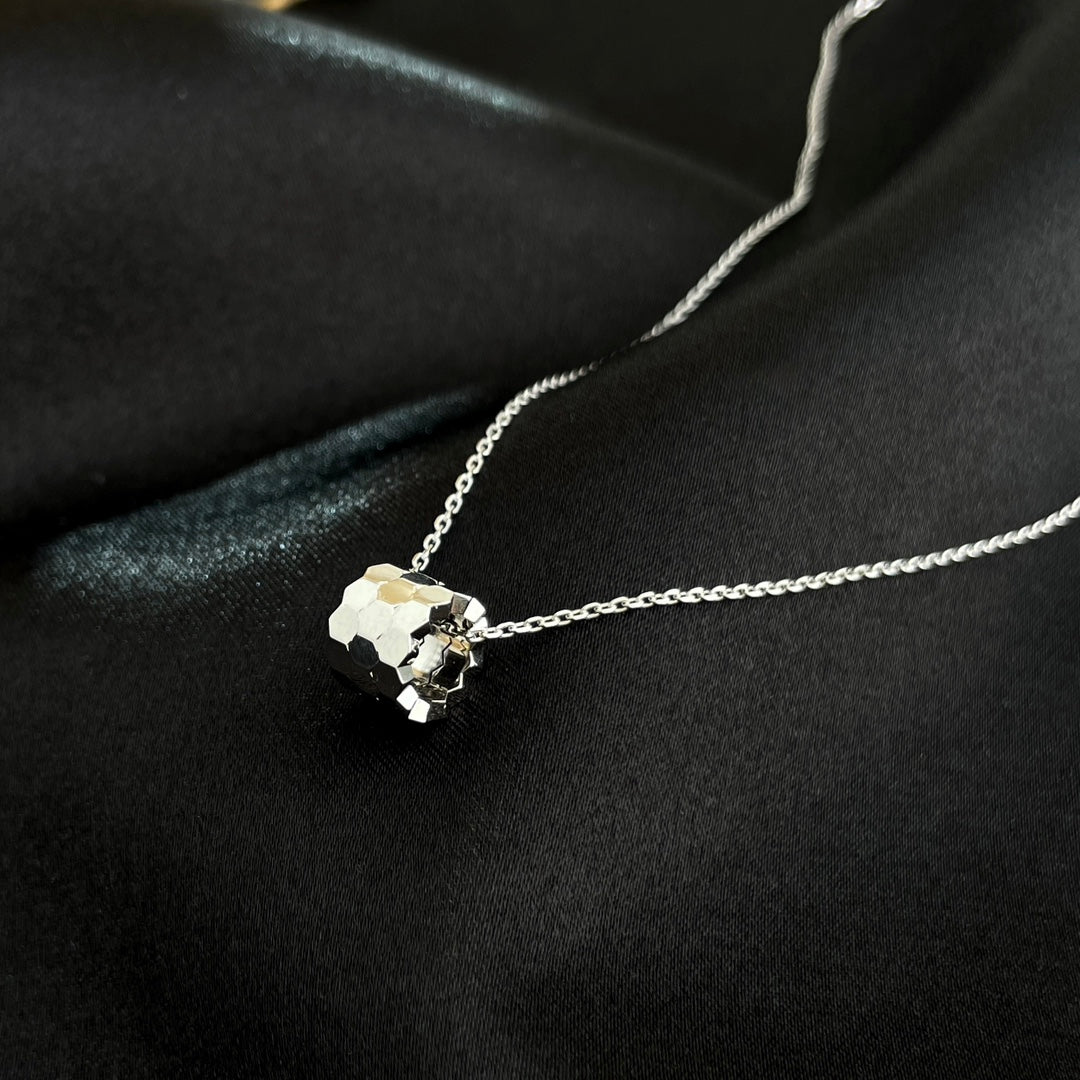 [Novalux]BEE MINI NECKLACE