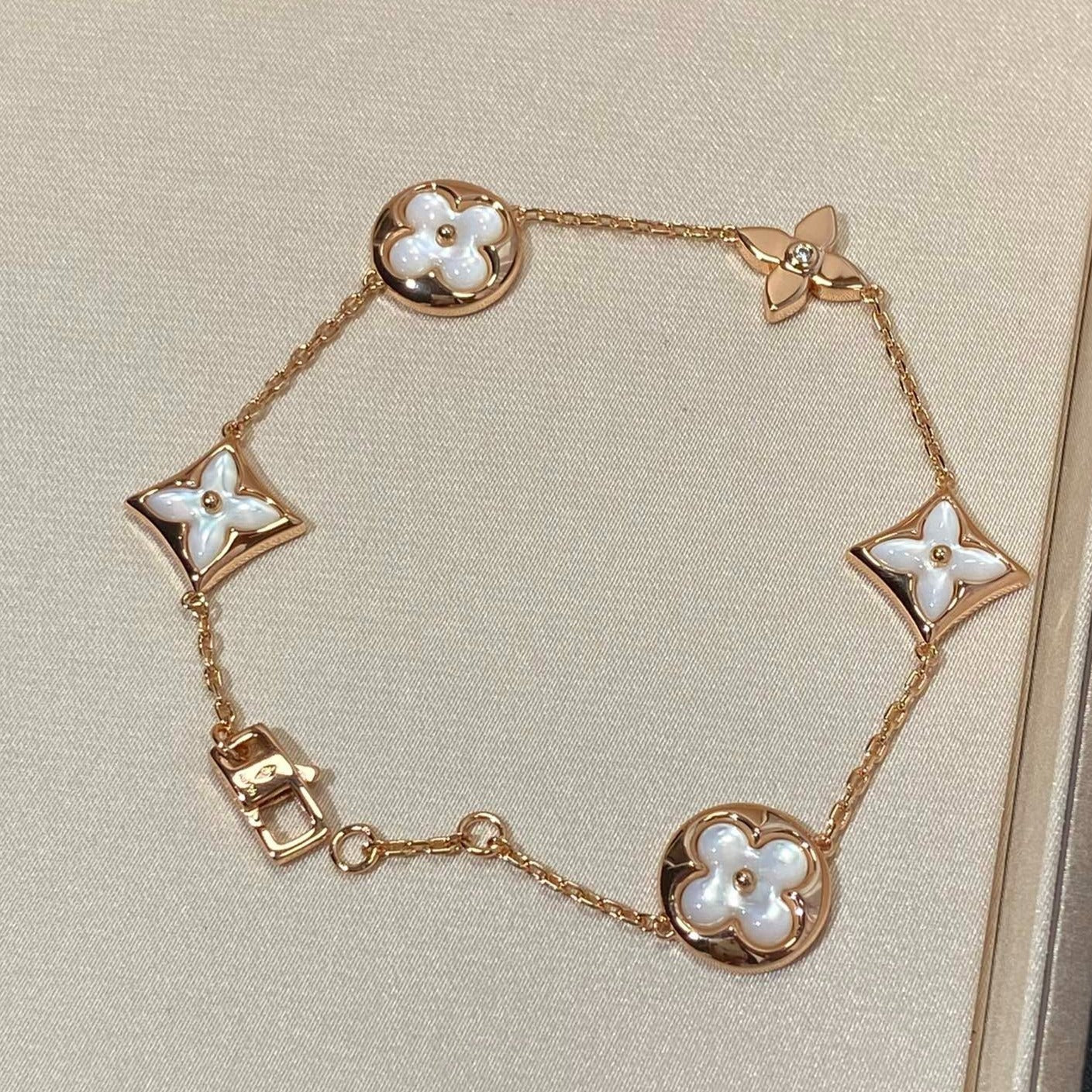 [Novalux]STAR AND SUN 5 MOTIF MOP ROSE GOLD BRACELET