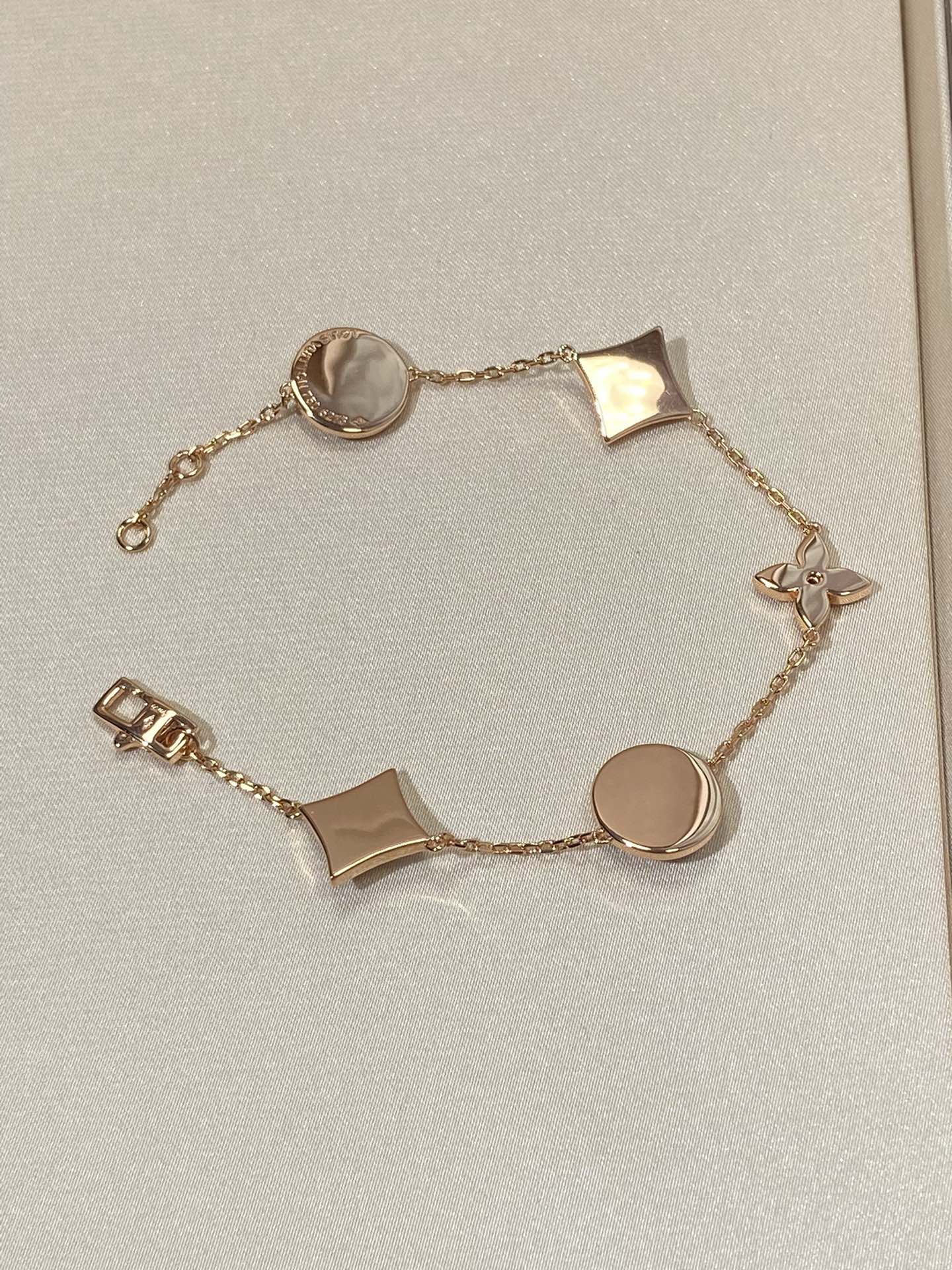 [Novalux]STAR AND SUN 5 MOTIF MOP ROSE GOLD BRACELET