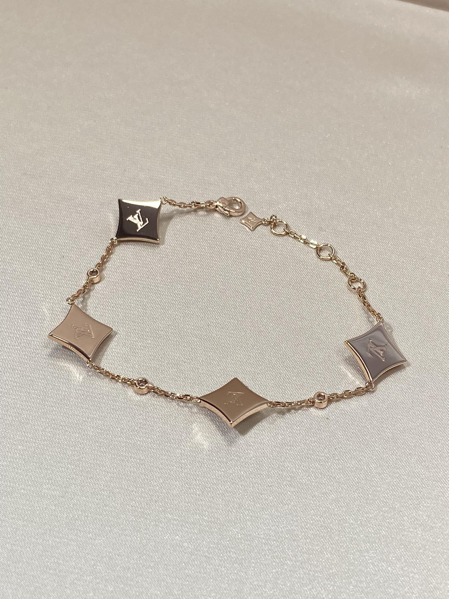 [Novalux]STAR 4 MOTIF MOP DIAMOND ROSE GOLD BRACELET
