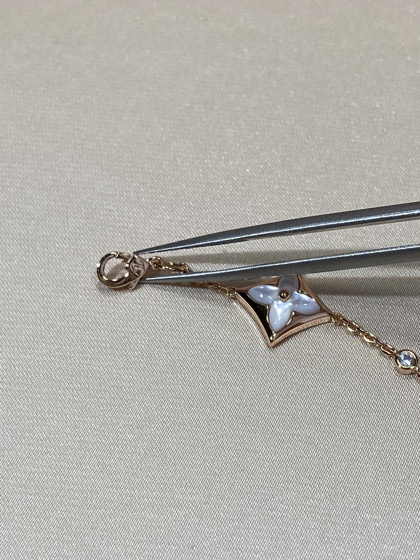 [Novalux]STAR 4 MOTIF MOP DIAMOND ROSE GOLD BRACELET