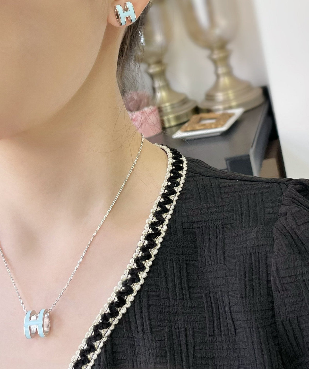 [Novalux]POP H SKY BLUE STUD EARRINGS