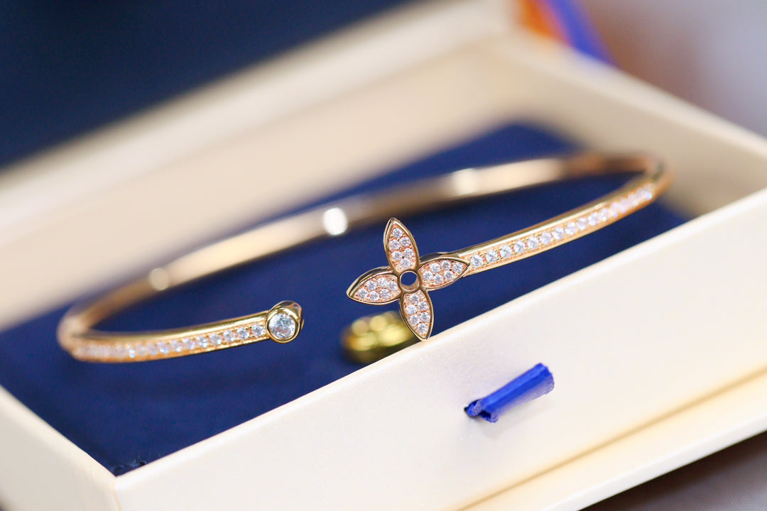 [Novalux]IDYLLE ROSE GOLD OPEN BRACELET DIAMOND PAVED