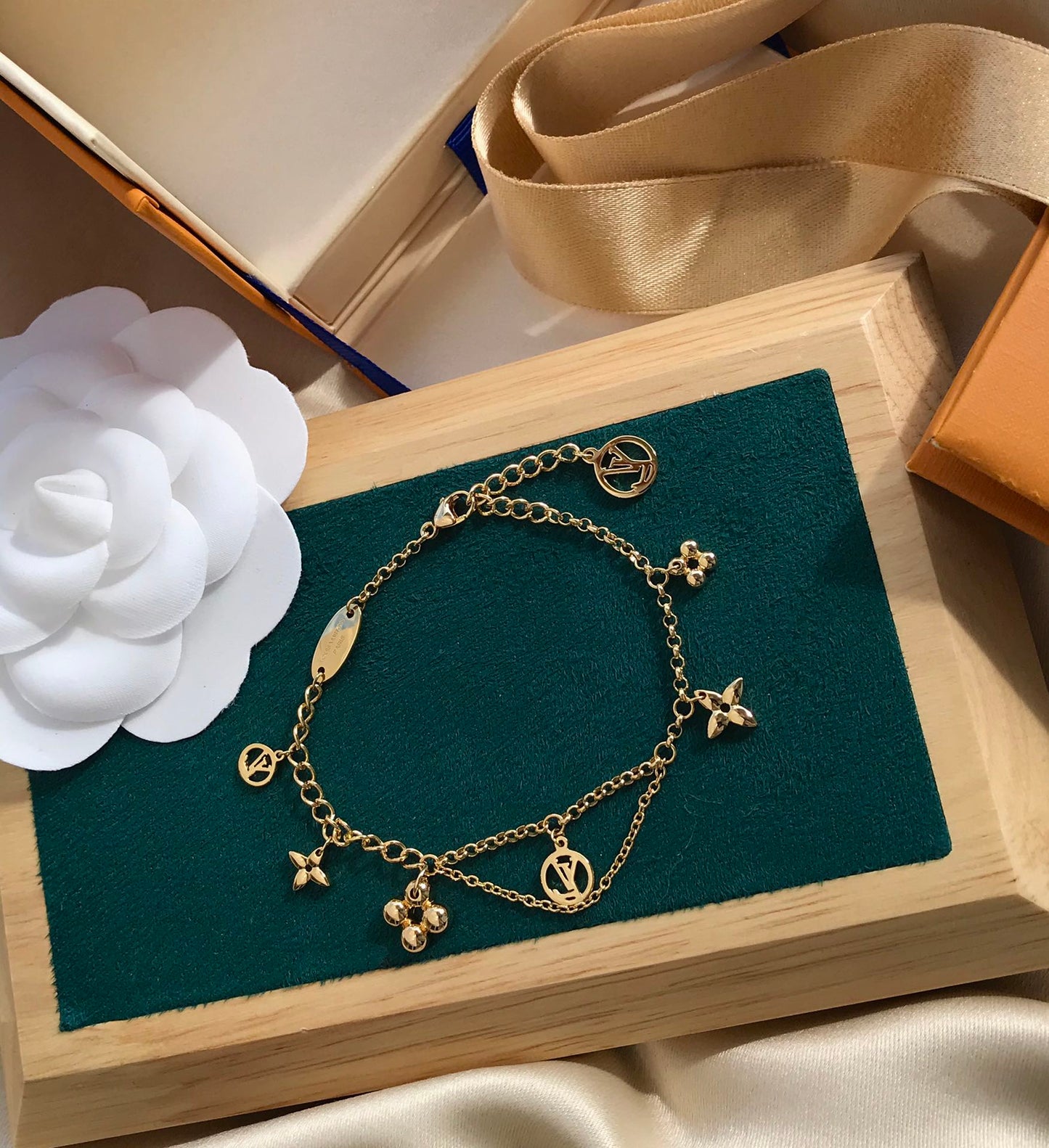 [Novalux]BLOOMING ROSE GOLD MOP BRACELET