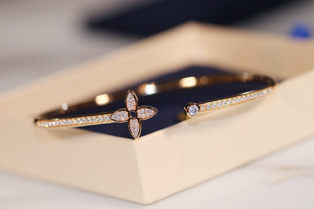 [Novalux]IDYLLE GOLD OPEN BRACELET DIAMOND PAVED