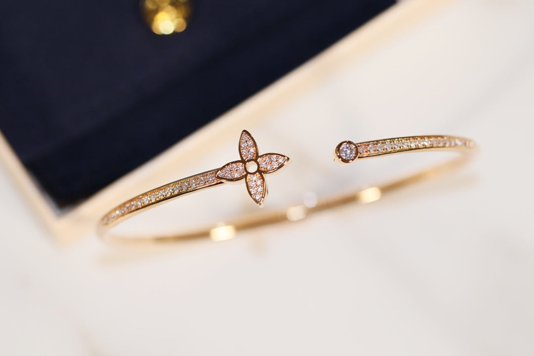 [Novalux]IDYLLE GOLD OPEN BRACELET DIAMOND PAVED