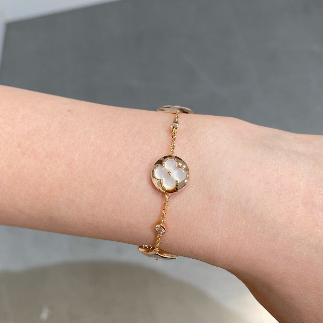 [Novalux]STAR AND SUN 4 MOTIF WHITE MOP ROSE GOLD BRACELET