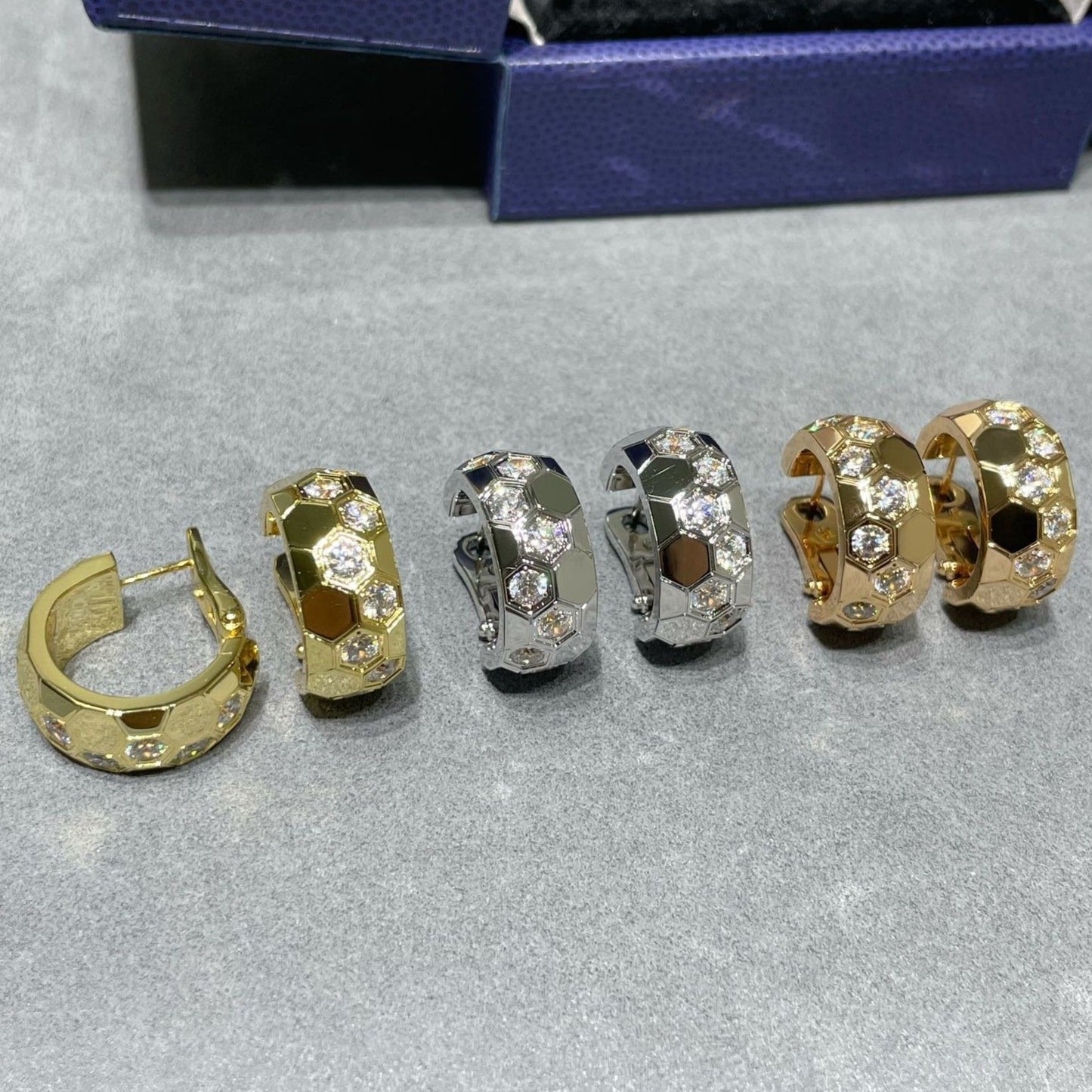 [Novalux]BEE LOVE DIAMOND HOOP EARRINGS