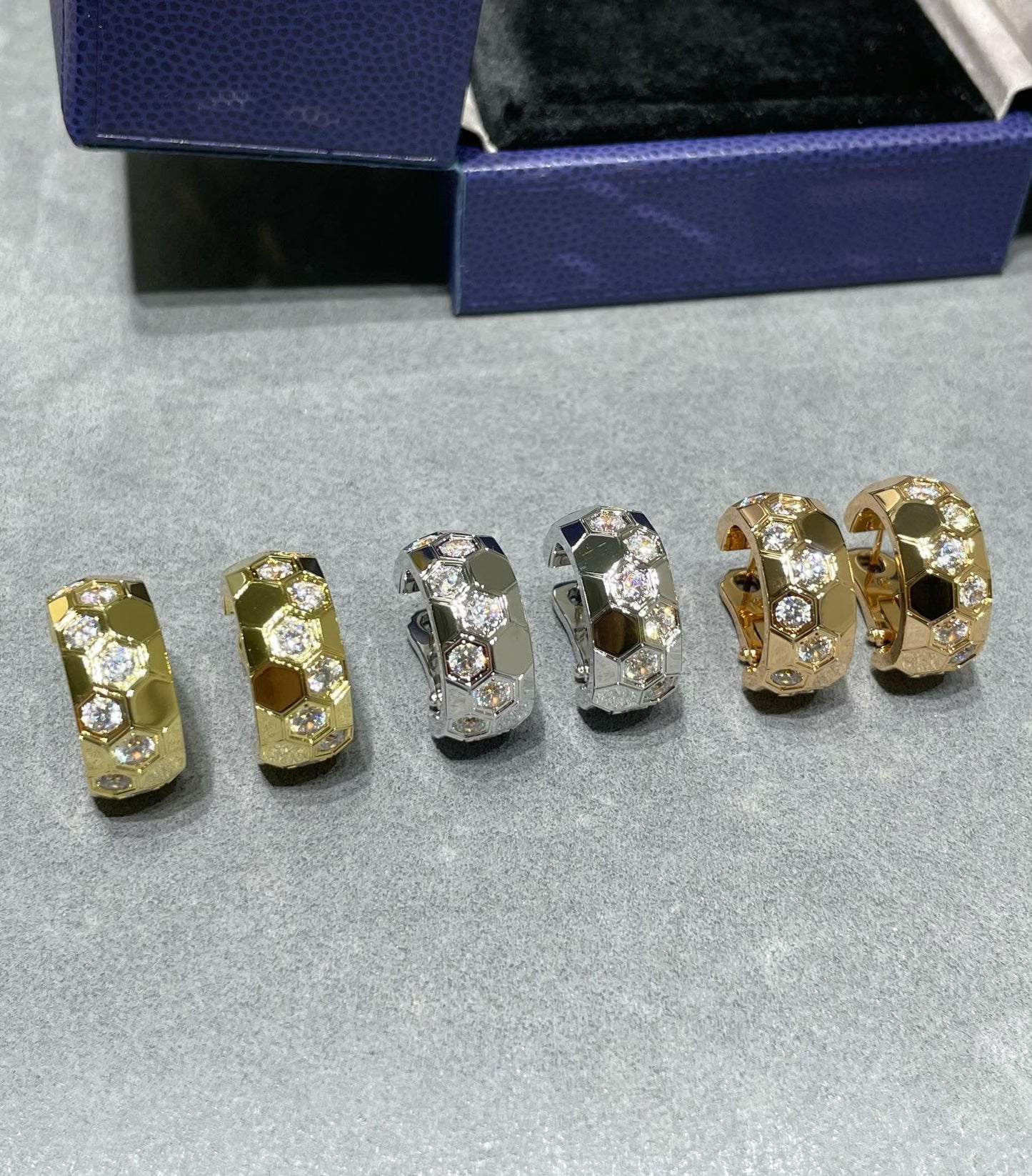 [Novalux]BEE LOVE DIAMOND HOOP EARRINGS