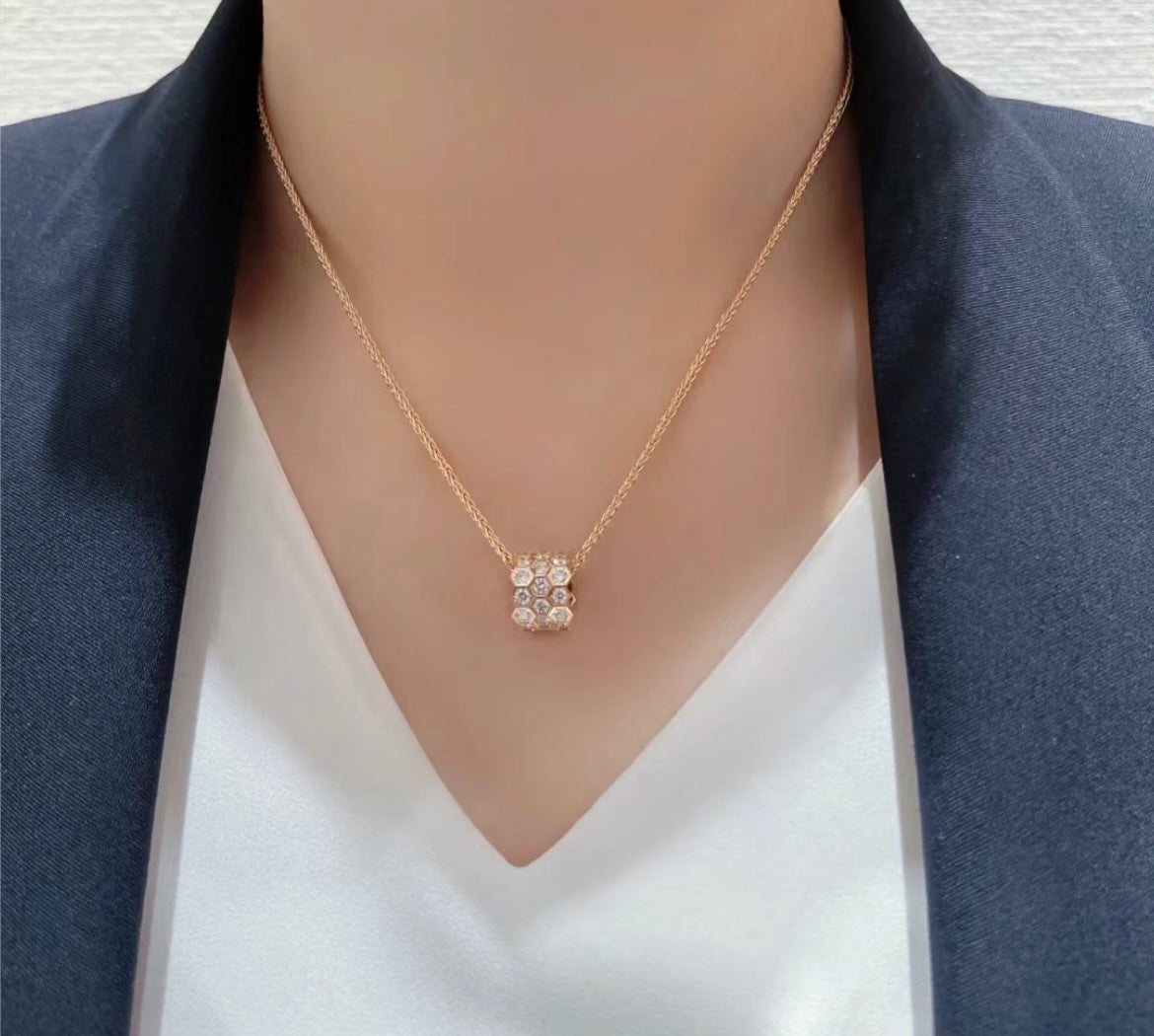 [Novalux]BEE LOVE DIAMOND PAVED 3 ROW NECKLACE