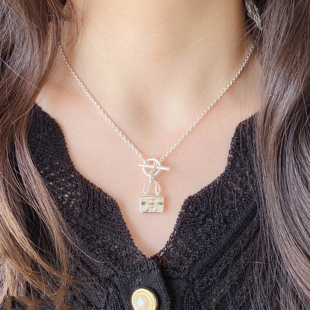 [Novalux]CONSTANCE PEDANT SILVER NECKLACE