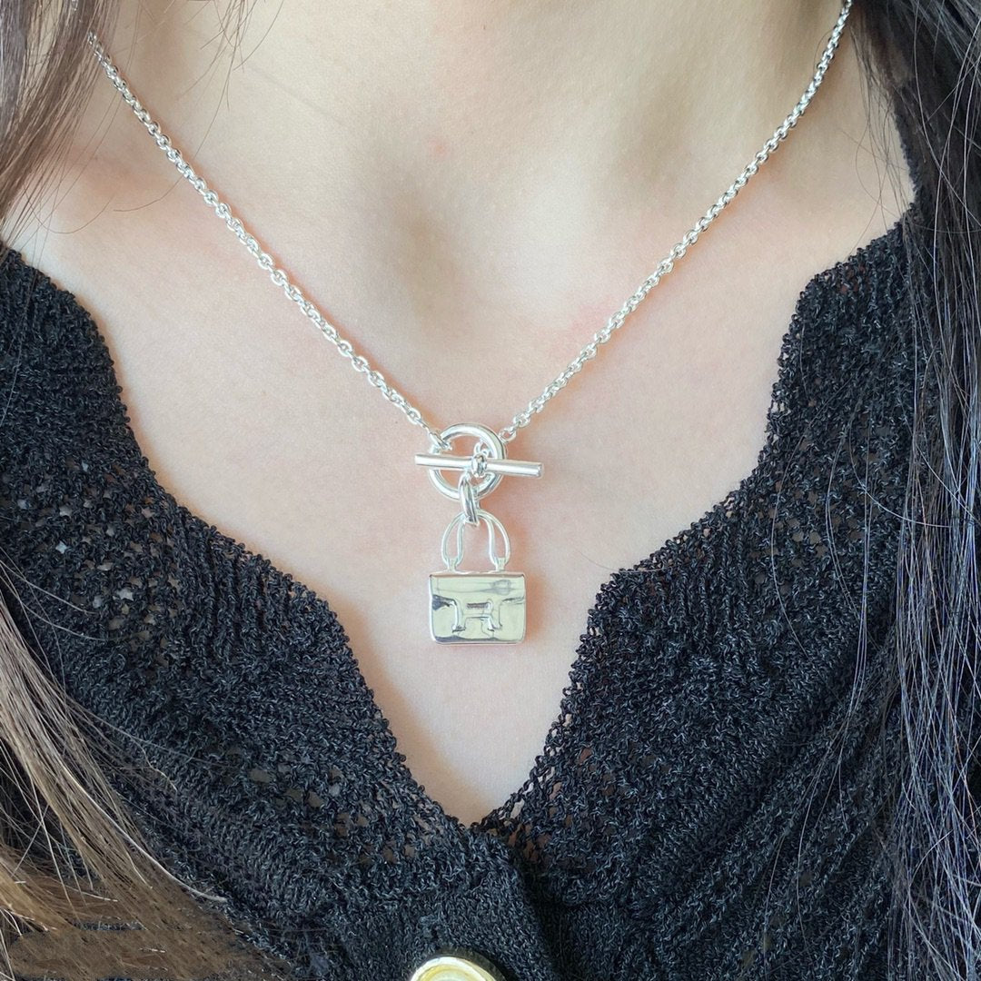 [Novalux]CONSTANCE PEDANT SILVER NECKLACE