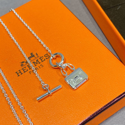 [Novalux]CONSTANCE PEDANT SILVER NECKLACE