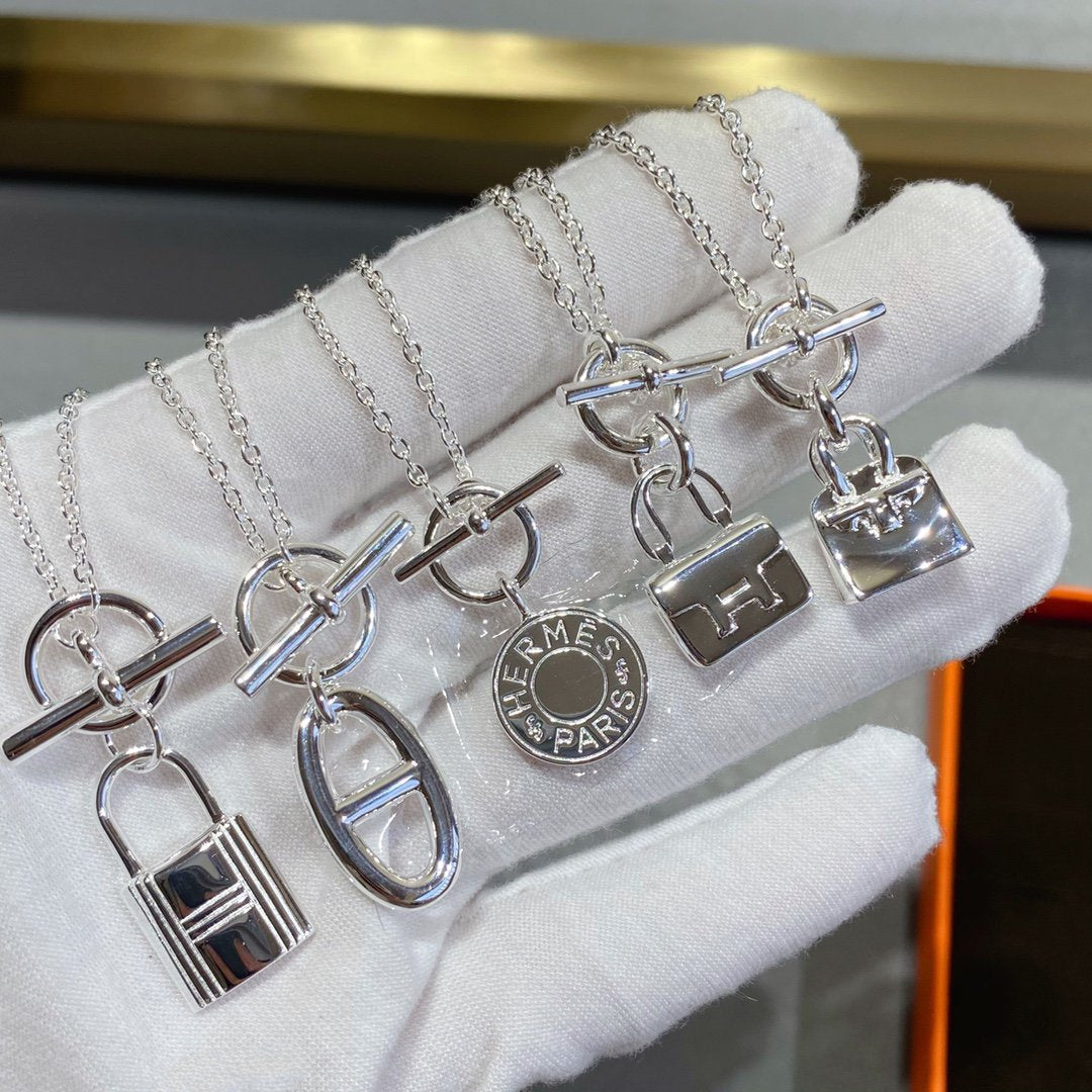 [Novalux]CONSTANCE PEDANT SILVER NECKLACE