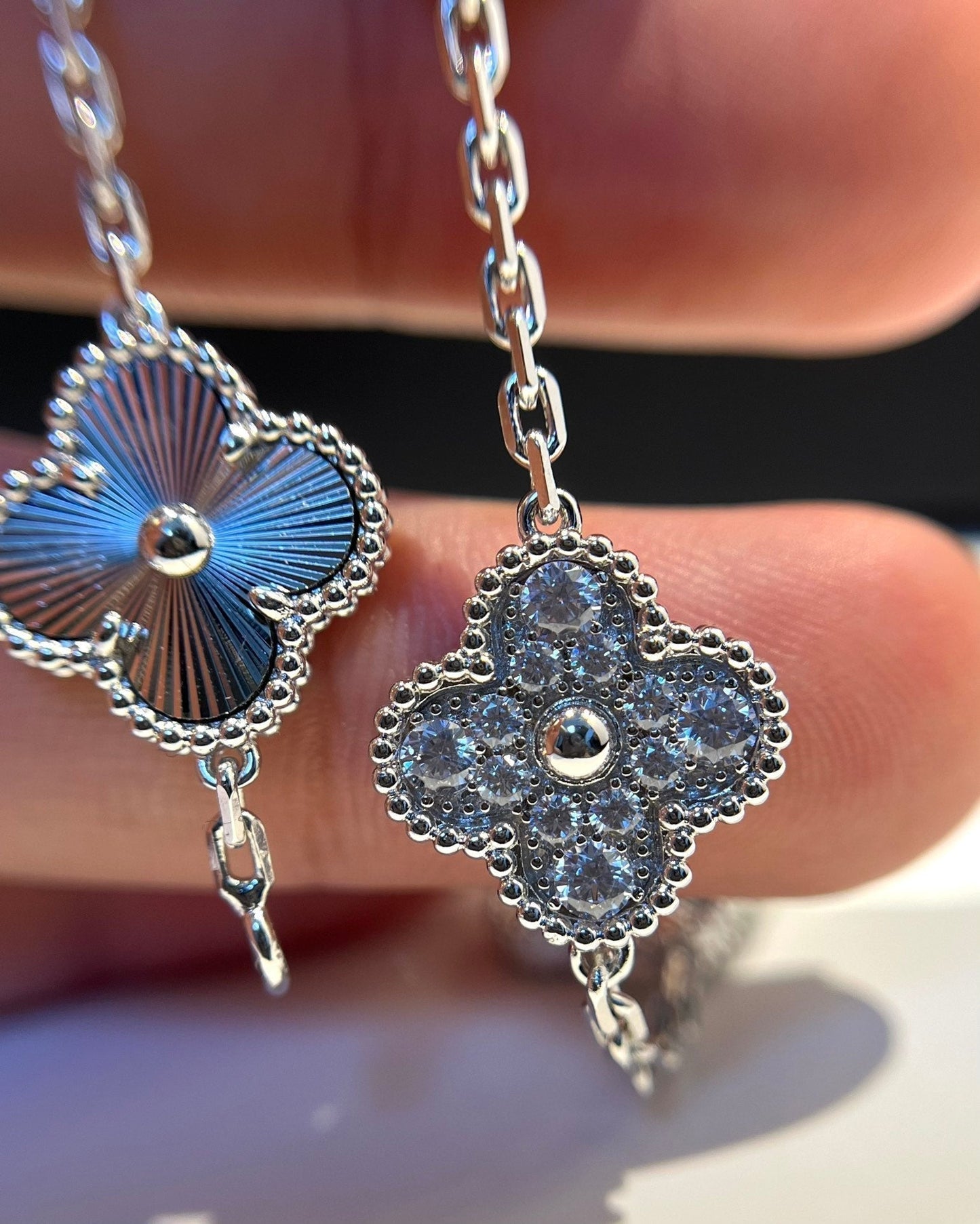 [Novalux]LUCKY CLOVER 5-MOTIF BRACELET - LASER COLLECTION