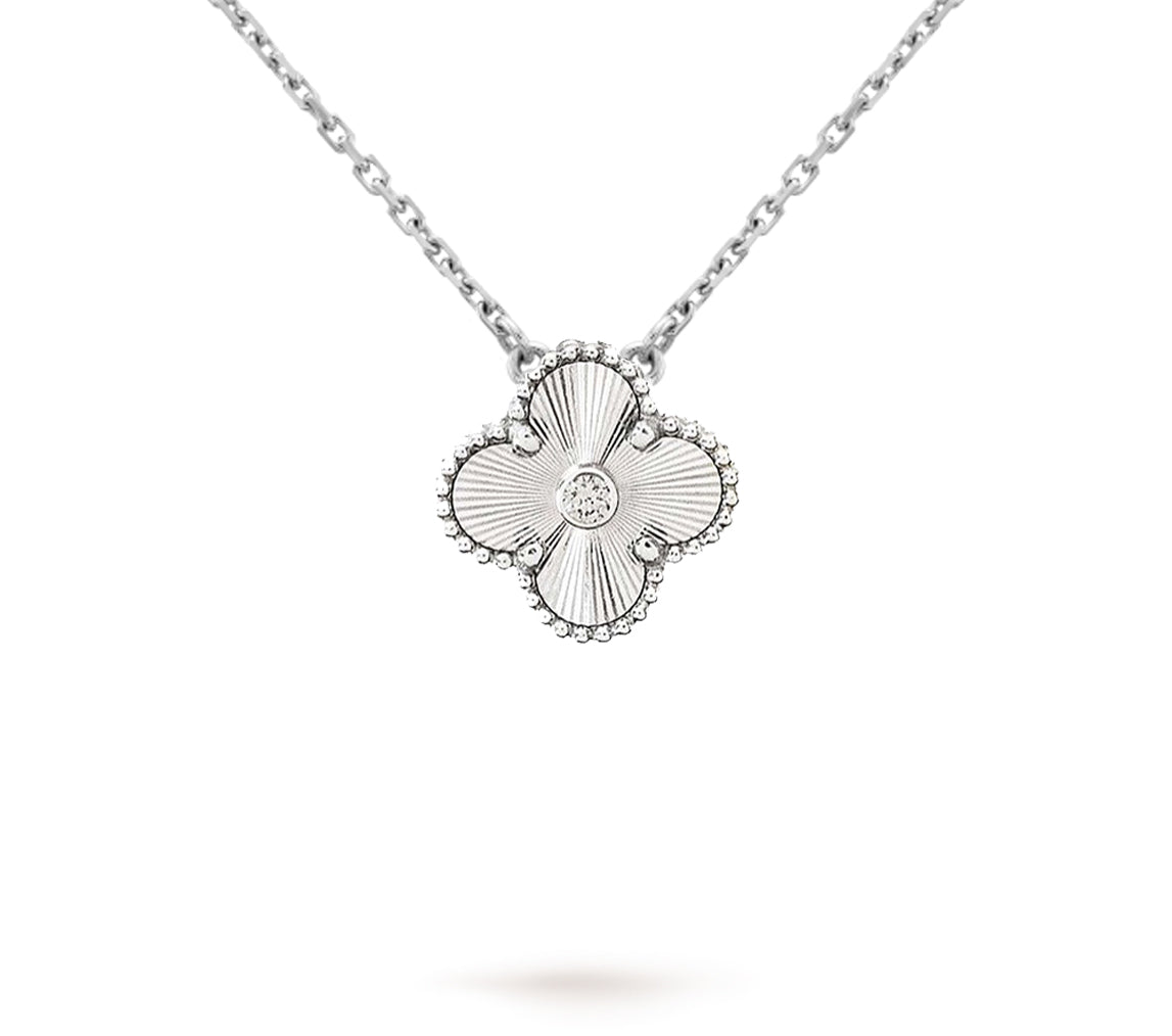 [Novalux]LIMITED EDITION CHRISTMAS CLOVER FLOWER NECKLACE - 15MM ANNUAL COLLECTIBLE PENDANT