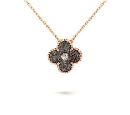 [Novalux]LIMITED EDITION CHRISTMAS CLOVER FLOWER NECKLACE - 15MM ANNUAL COLLECTIBLE PENDANT