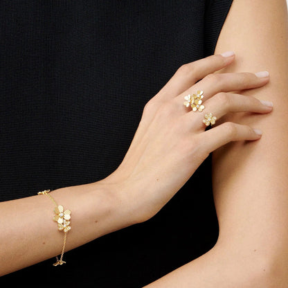 [Novalux]LUMINOUS BLOSSOM 5-MOTIF CHARM BRACELET