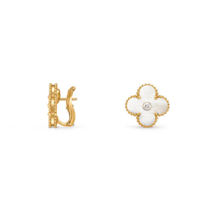 [Novalux]15MM CLOVER FLOWER STUD EARRINGS DIAMOND-GOLD COLLECTION